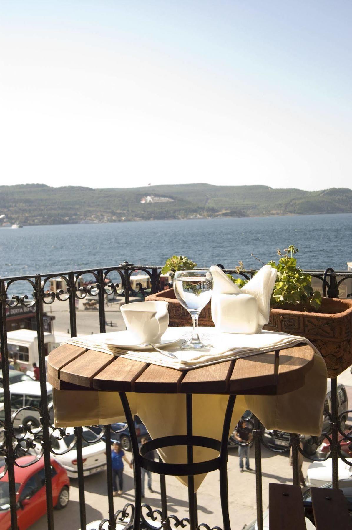 Hotel Des Etrangers - Special Category Çanakkale Exterior foto